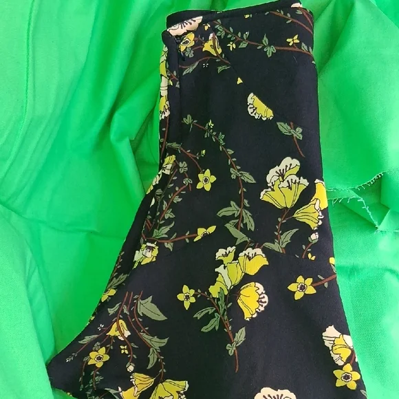 Who What Wear Black Skater Skirt with Yellow Floral Print - Picture 4 of 4